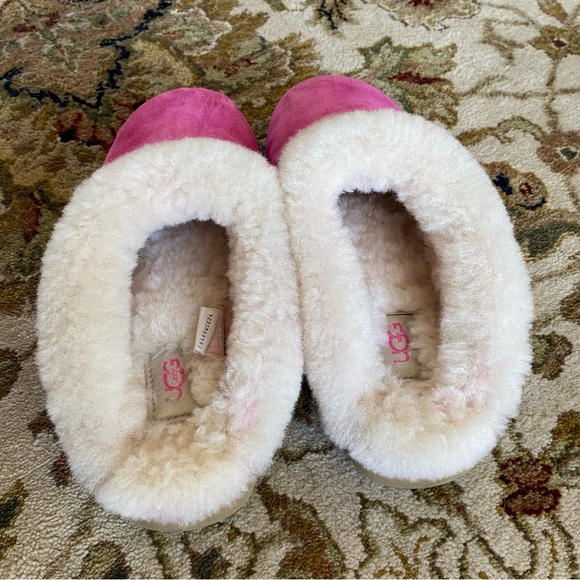 UGG slippers - Picture 5 of 9